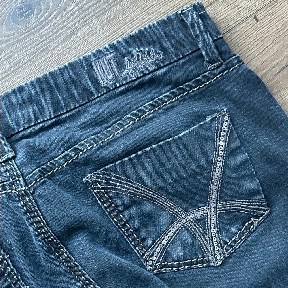 Kut from the Cloth Classic Women's Jeans ! Size 10 - Picture 8 of 9